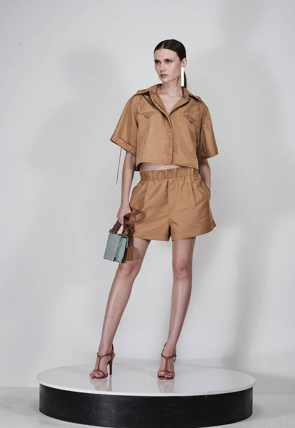 SHORT DE NYLON PESPONTADO